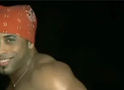 Ricardo dancing