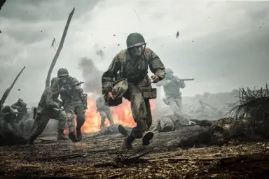 Soldiers running and fighting in the war