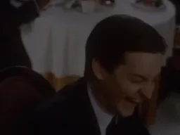 خندیدن توبی مگوایر