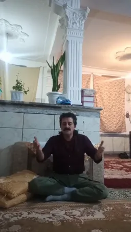 آخه من چه کاره ام؟