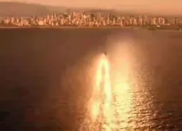 Flash escapes from water waves