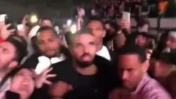 رقص جمعیت با آهنگ فارسی