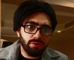 تعجب میکی کلافه