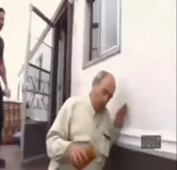 مرد در حال افتادن (کامل)