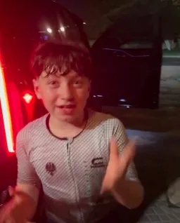 Rich boy dance with hindi song