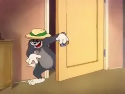 Tom close room's door with evil look