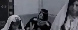 شاه قاجار در حال رقص