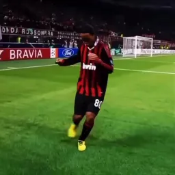 رقصیدن بازیکن های فوتبال