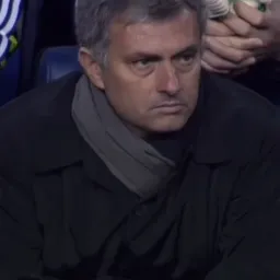 کریستیانو رونالدو و ایکر کاسیاس و ژوزه مورینیو در حال ترسیدن از لیونل مسی