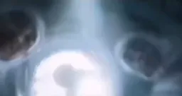 مشت زدن آواتار به آواتر دیگر پس از بیدار شدن