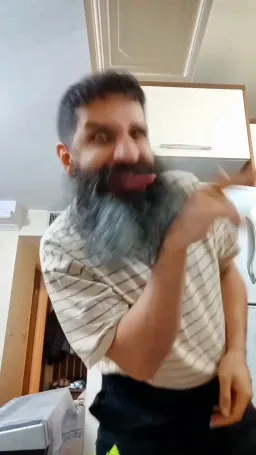 Man playing crazy playing with a song of Funk