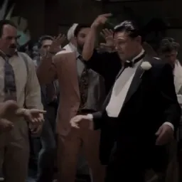 رقص شخصیت های فیلم