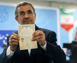 احمدی‌نژاد 