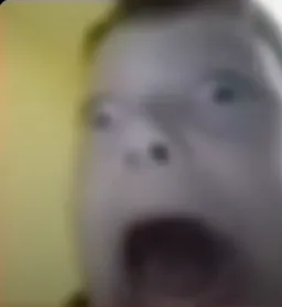 تعجب پسر دیوانه