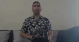 خوانندگی بد مرد