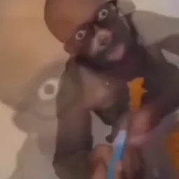 تعجب مرد سیاه پوست