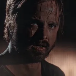 والتر وایت جسی را می‌بیند و هردو خاطرات شان در کنار هم را به یاد میاورند