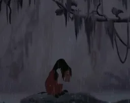 بز غمگین نشسته رو زمین زیر باران 