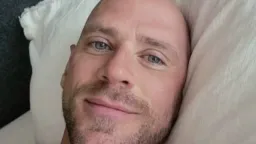 واکنش صادقانه عمو روی تخت