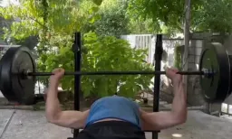 Man lifting Weight