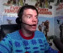 ترسیدن ناگهانی مرد