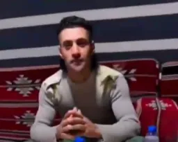 انگلیسی حرف زدن مرد