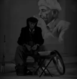 پیرمرد غمگین