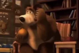 آقا خرسه در انتظار جواب دادن تلفن