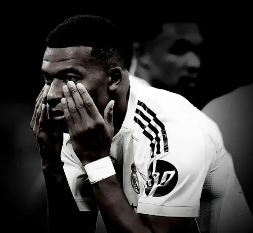 VOCE NA MIRA (Super Slowed)