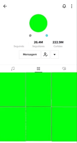 Green curtain TIK TOK