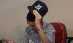 تعجب پسر
