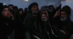 شعار دادن سنی ها (یزید مادرخراب)