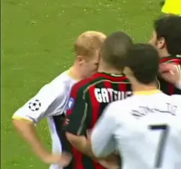 دعوا بین بازیکنان