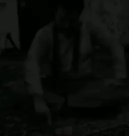 نگاه متعجب یوز موقع میوه خوردن