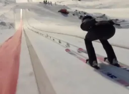 اسکی رفتن مرد