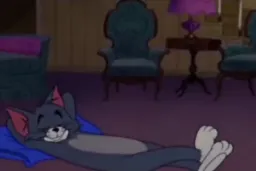 پریدن تام از خواب