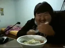  food blagER laughing Chinese