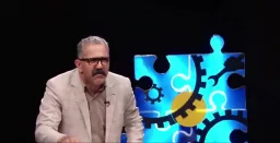 یکی درِ دهن این بره ناقلا رو ببنده