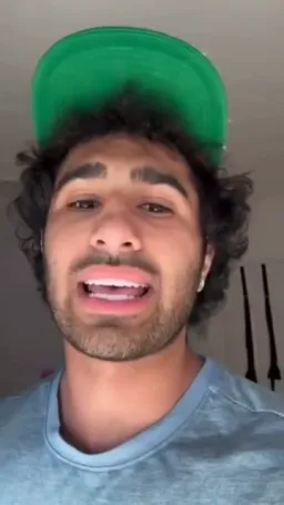 جدیدا خیلی داری حرف بی مورد میزنی