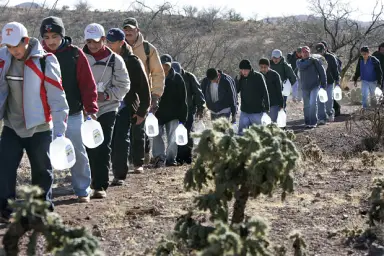 Illegal immigrants crossing border