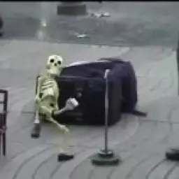 Dancing dank skeleton