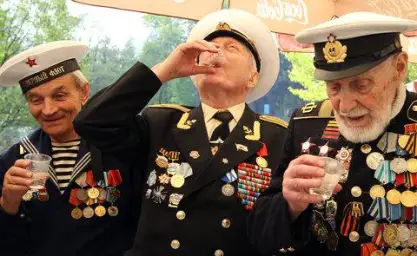 Russian WW2 vets laugh their asses off at your imaginary interne