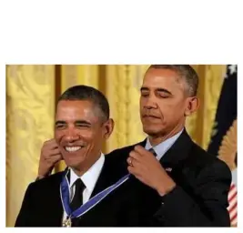 Obama_Awards_Obama_a_Medal